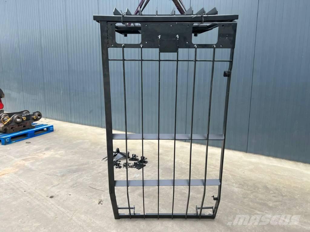 CAT 318C Guard 캐빈 및 인테리어