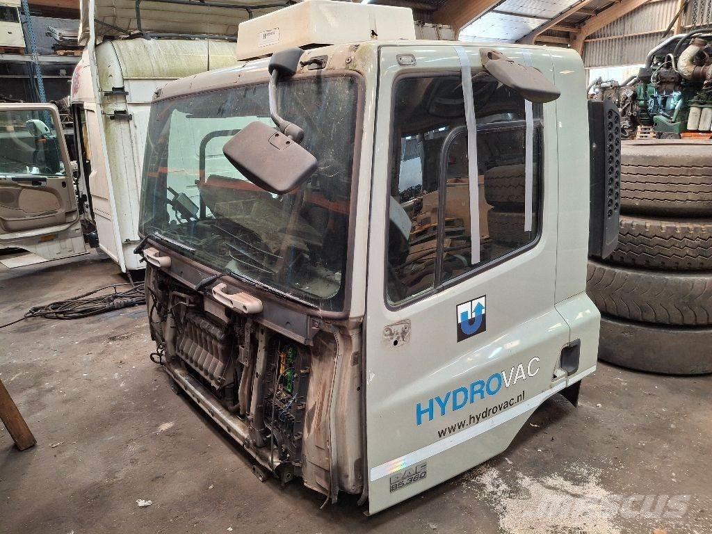 DAF CF 85.360 캐빈 및 인테리어