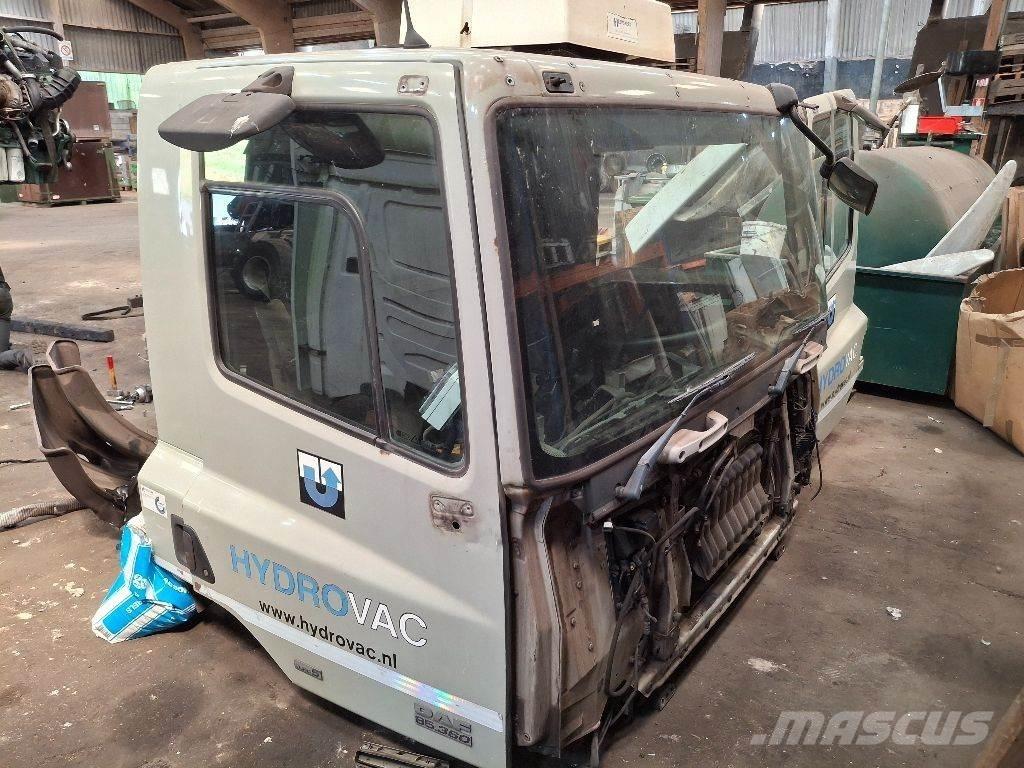 DAF CF 85.360 캐빈 및 인테리어