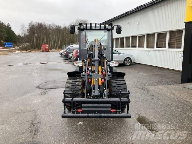 JCB 403 Plus  휠로우더