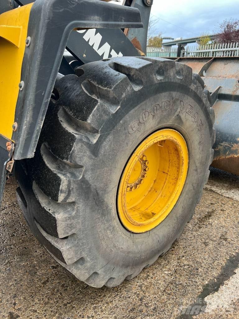 Komatsu WA320PZ-6  휠로우더