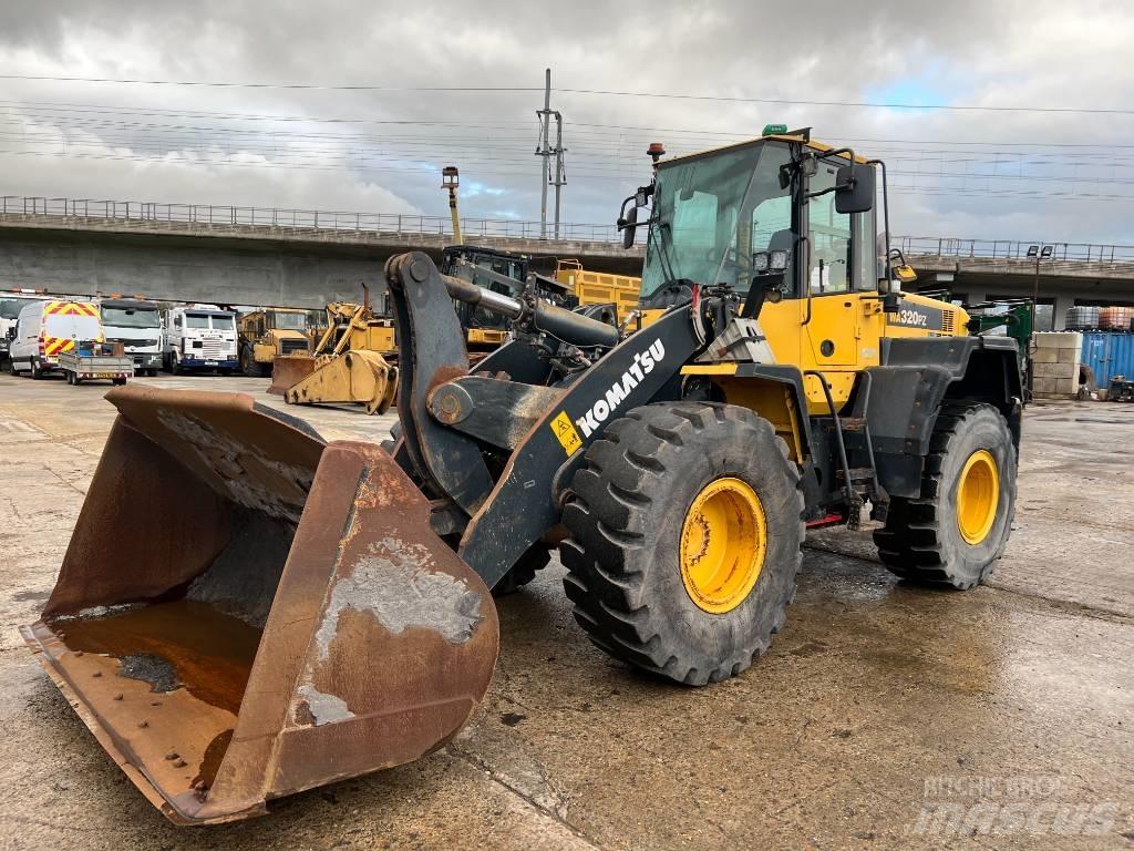 Komatsu WA320PZ-6  휠로우더
