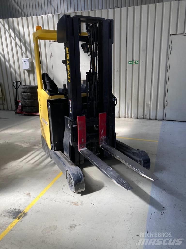 Hyster R1.6 Pyroban 리치 트럭