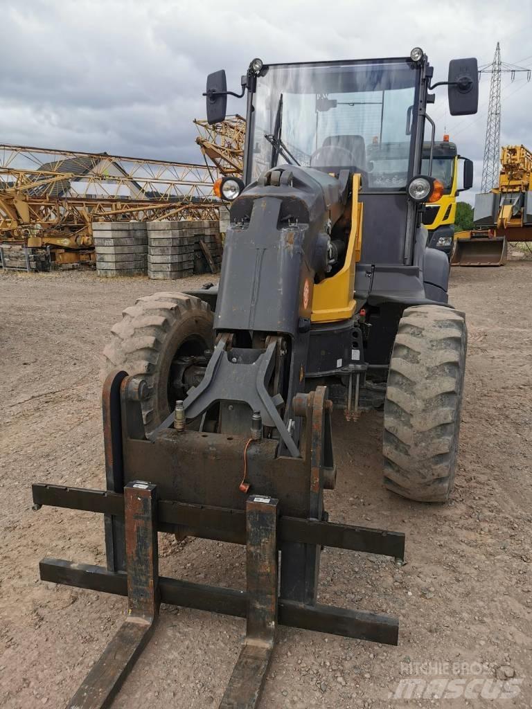 Mecalac AS 700  휠로우더