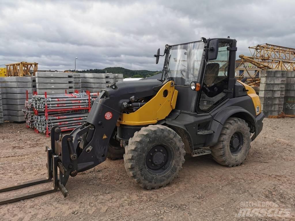 Mecalac AS 700  휠로우더