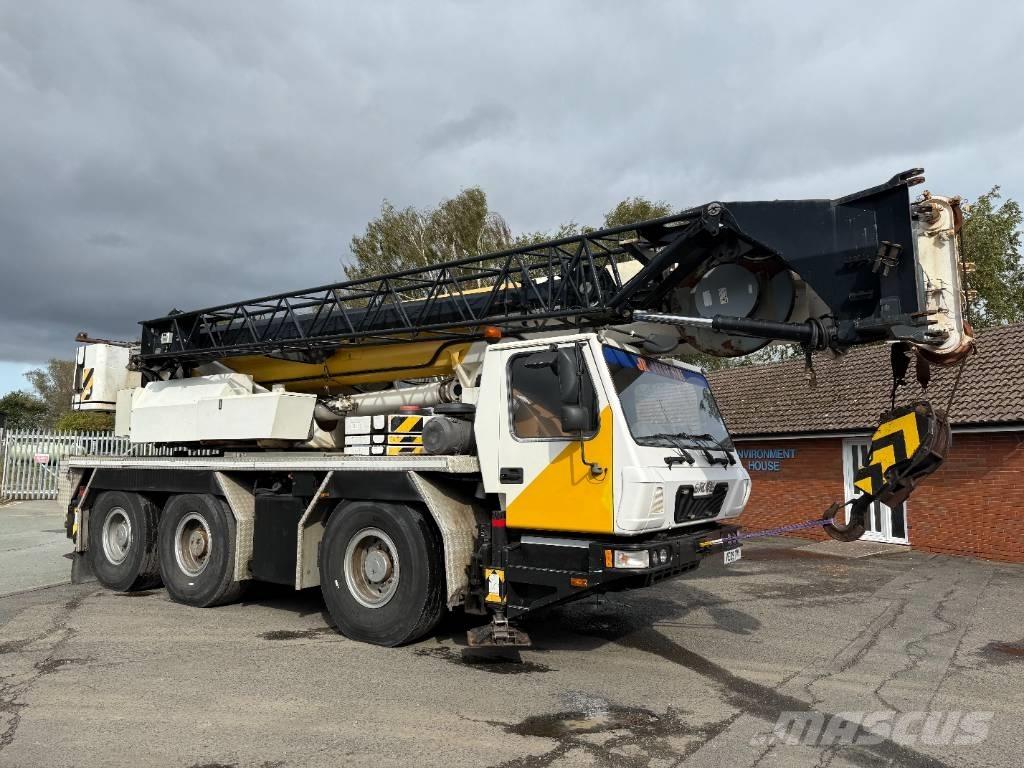 Grove GMK 3055 A/T 크레인