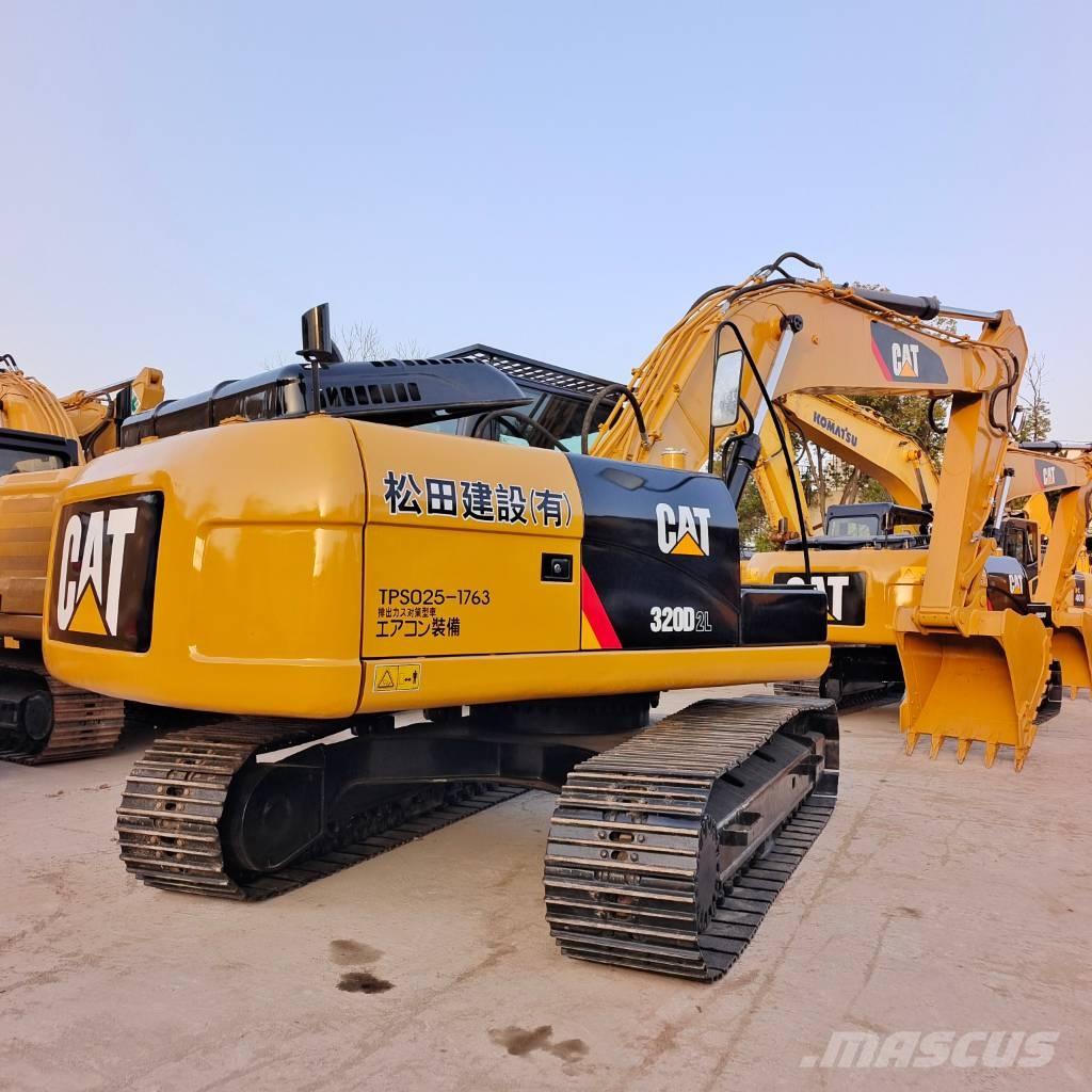CAT 320 D 대형 굴삭기 29톤 이상