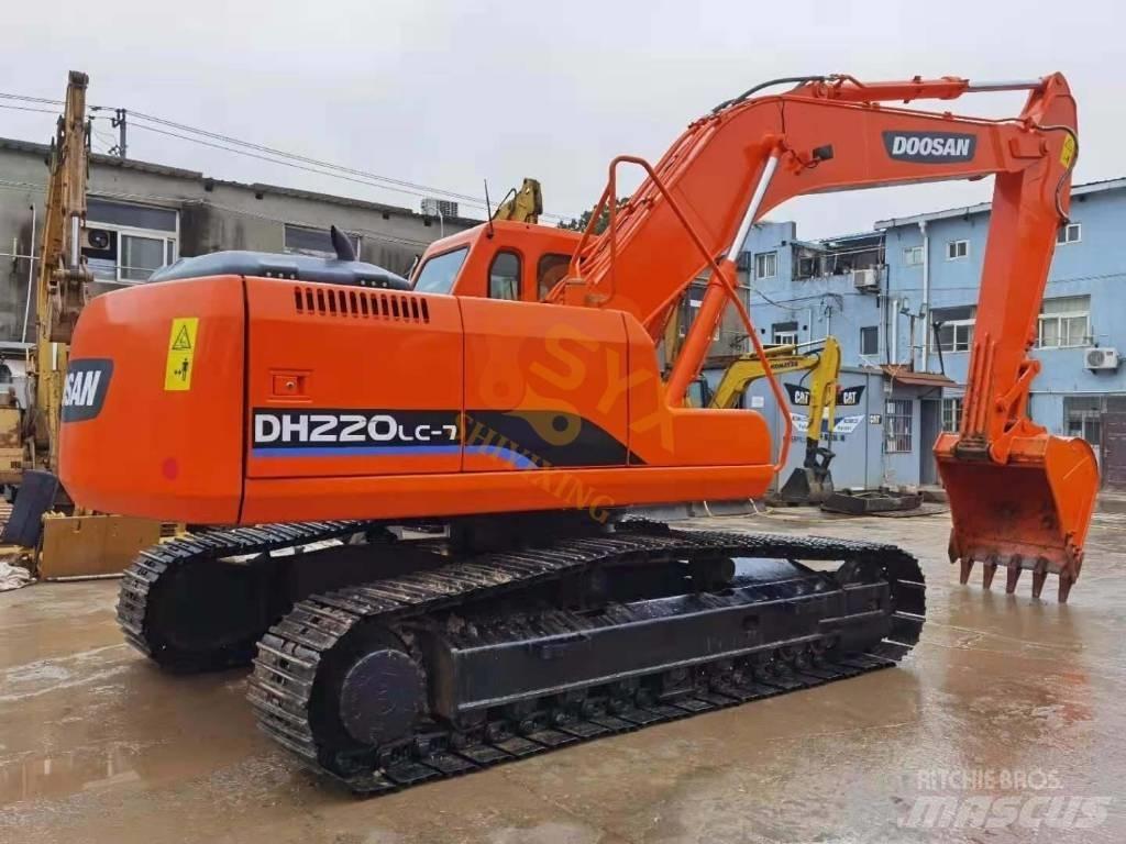 Doosan 220 LC-7 대형 굴삭기 29톤 이상