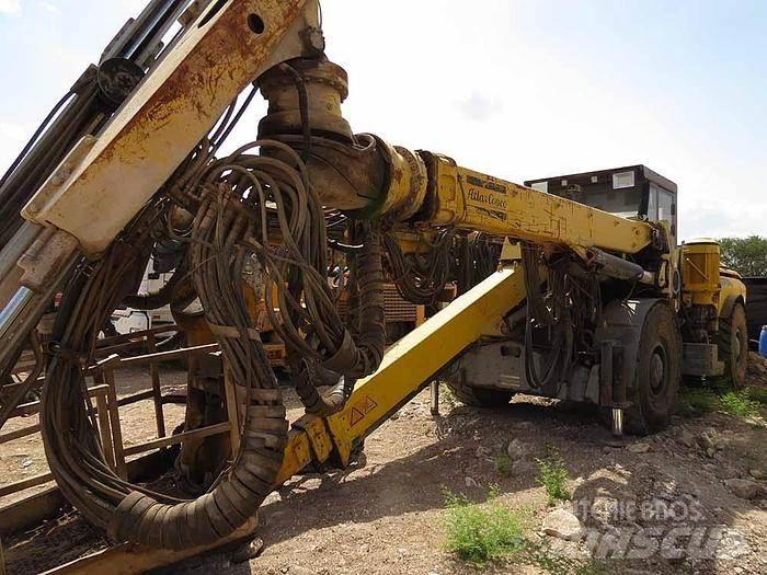 Atlas Copco E2C 도로 굴착기