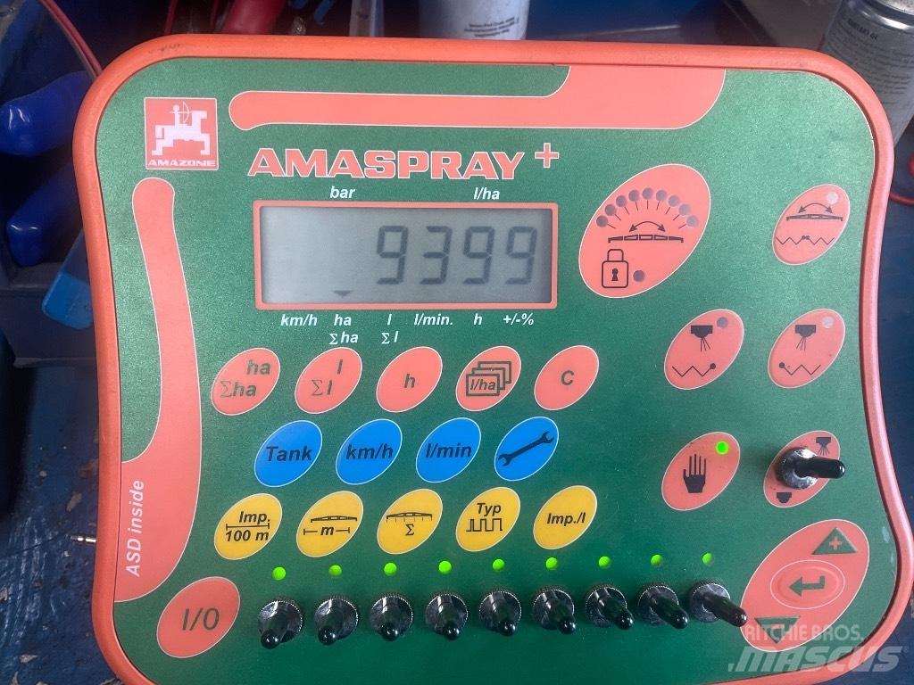 Amazone Ug 3000 견인형 분무기