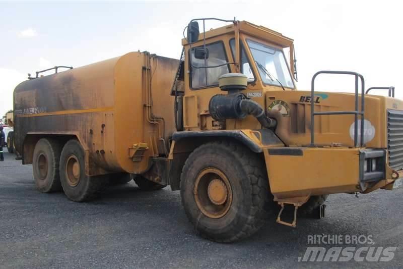 Bell B25C 탱커 트럭