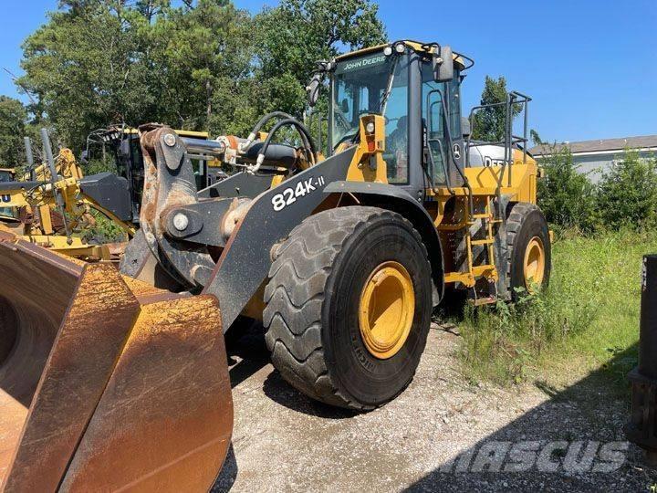 John Deere 824K-II  휠로우더