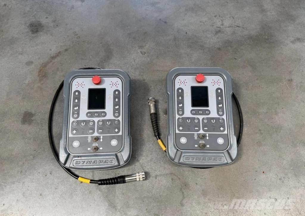 Dynapac SD 2500 아스팔트 포장장비