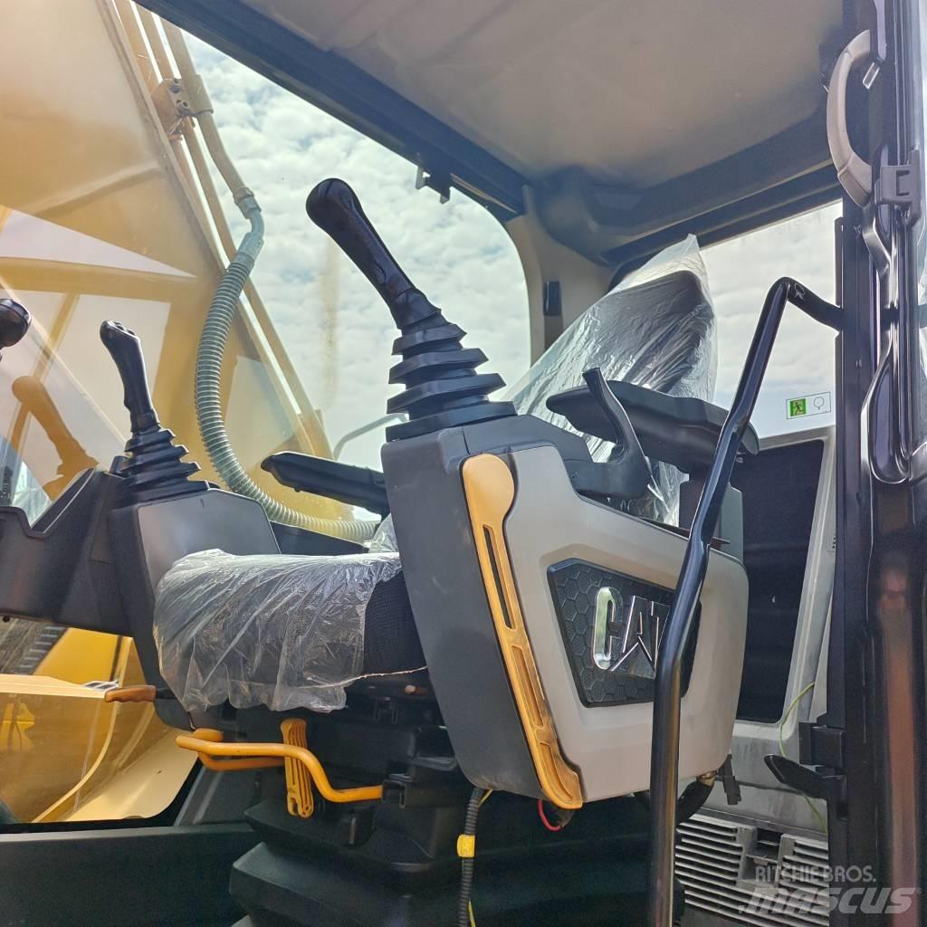 CAT 320GC 대형 굴삭기 29톤 이상