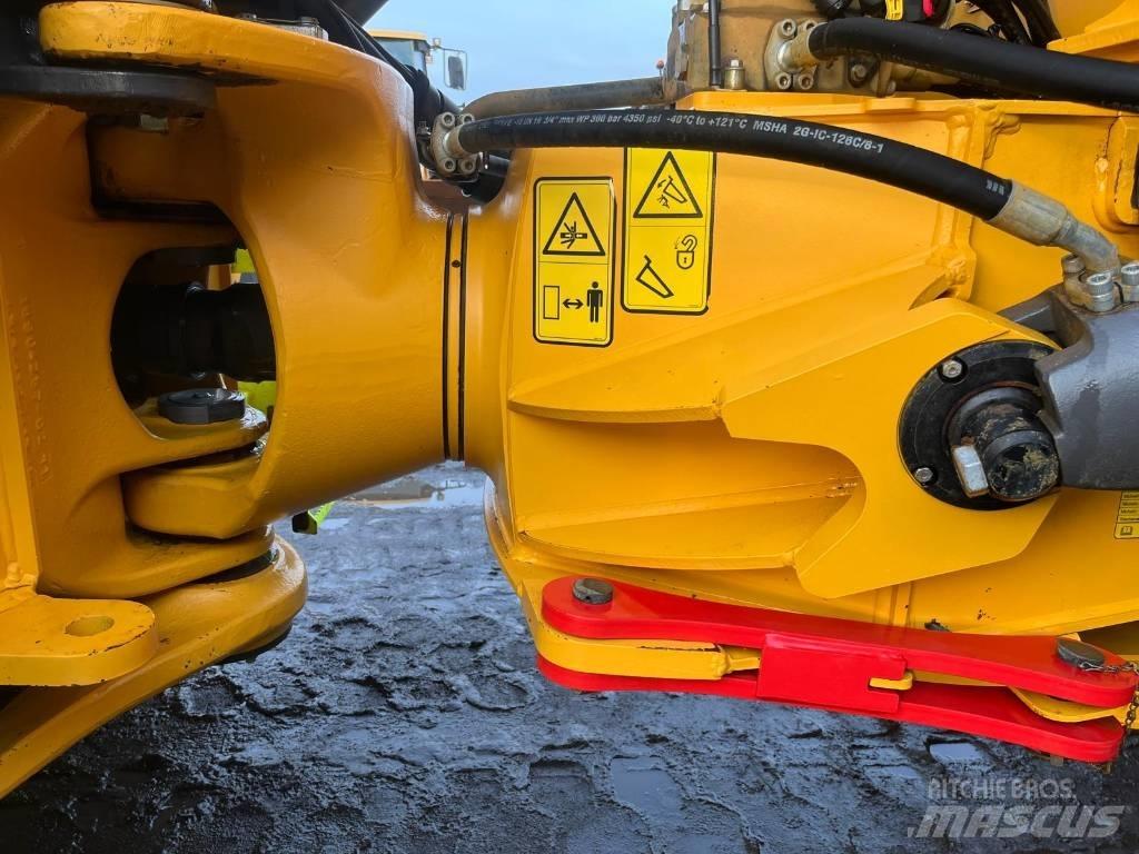 Volvo A 30 G 연결식 홀러