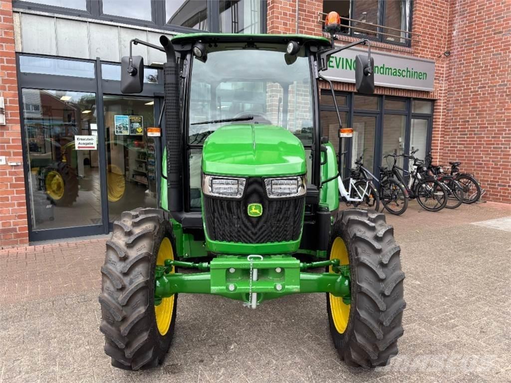 John Deere 5058E 트랙터