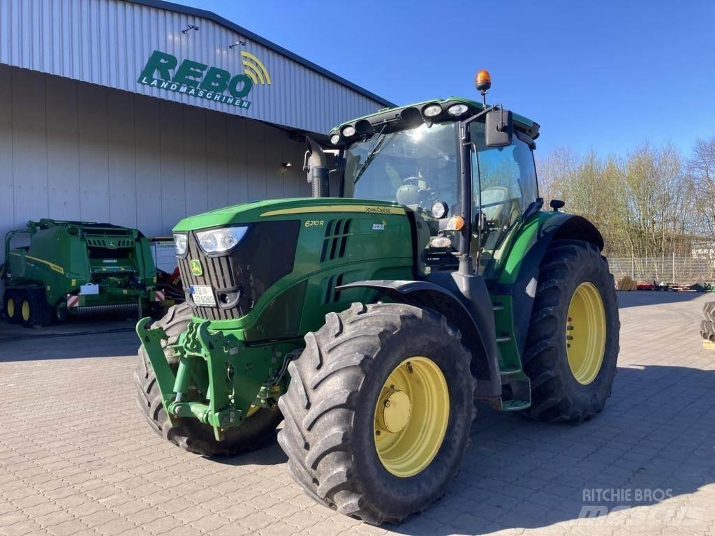 John Deere 6210R 트랙터