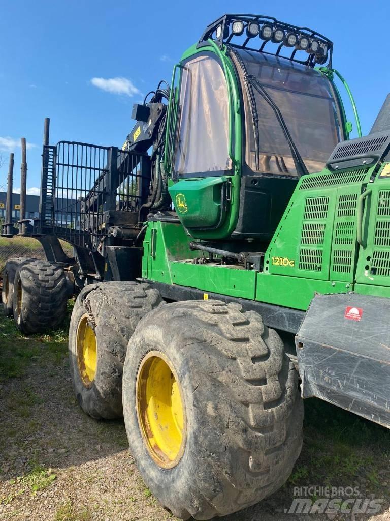John Deere 1210 G 원목 포워더