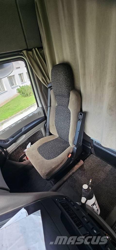 DAF XF 105 훅 리프트 트럭