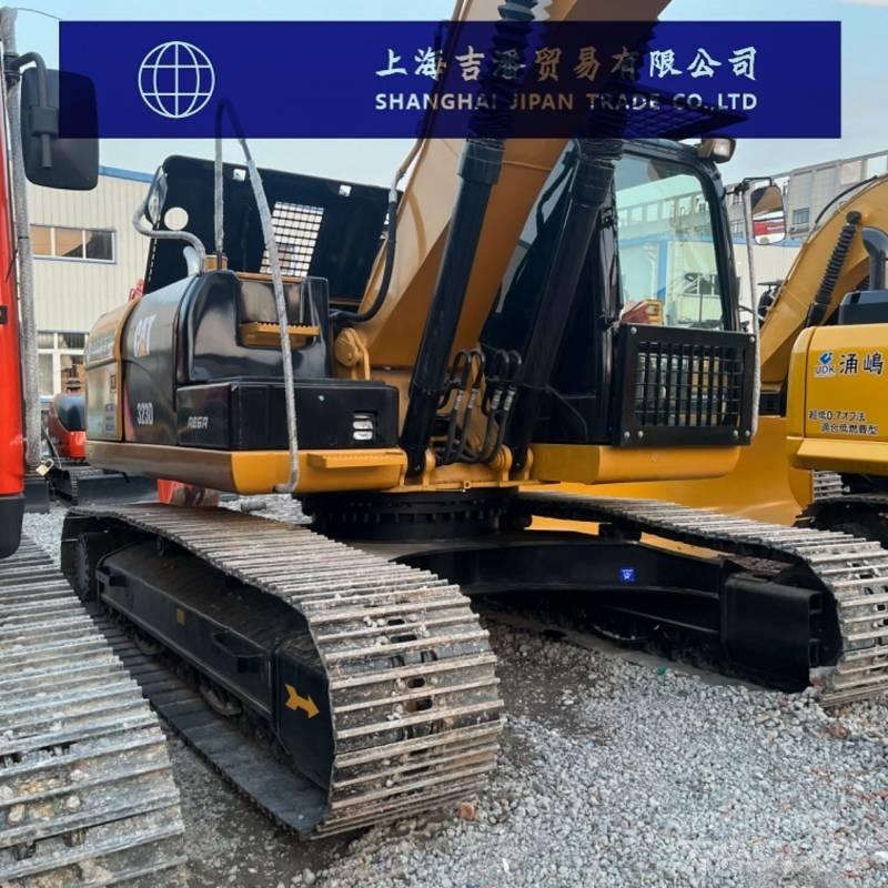 CAT 323 D 대형 굴삭기 29톤 이상
