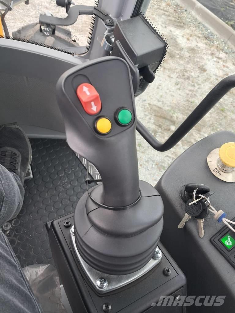 Paus SL 9075 텔레스코픽 휠 로더