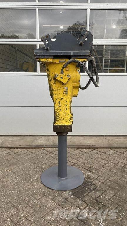 Epiroc SB452 브레이커