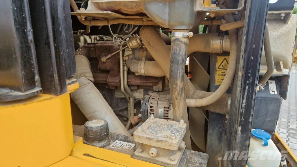 JCB 9TFT 건설현장 덤프트럭
