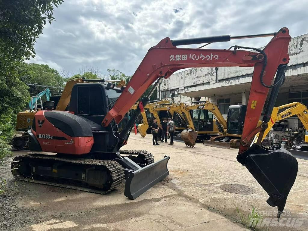 Kubota KX 183 중형굴삭기 7톤-28톤