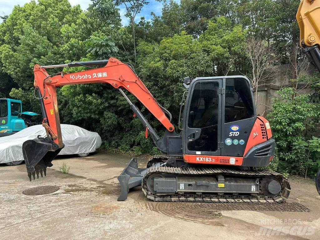 Kubota KX 183 중형굴삭기 7톤-28톤