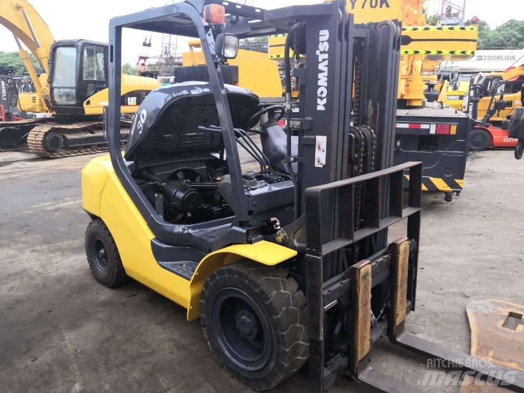 Komatsu 30 디젤 지게차