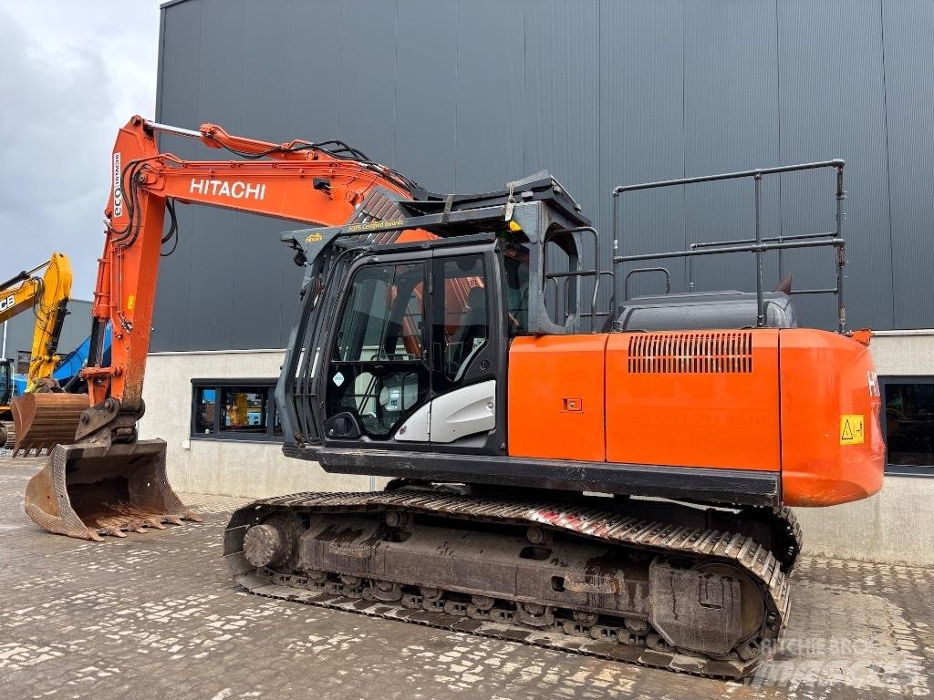 Hitachi ZX 210 LC-6 대형 굴삭기 29톤 이상