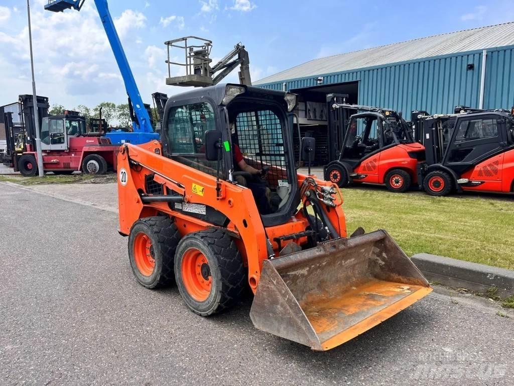 Bobcat S450  스키드로더