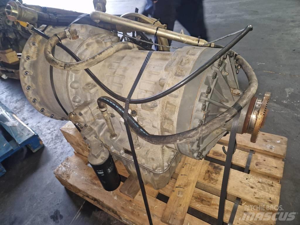 Volvo PT1560 트랜스미션