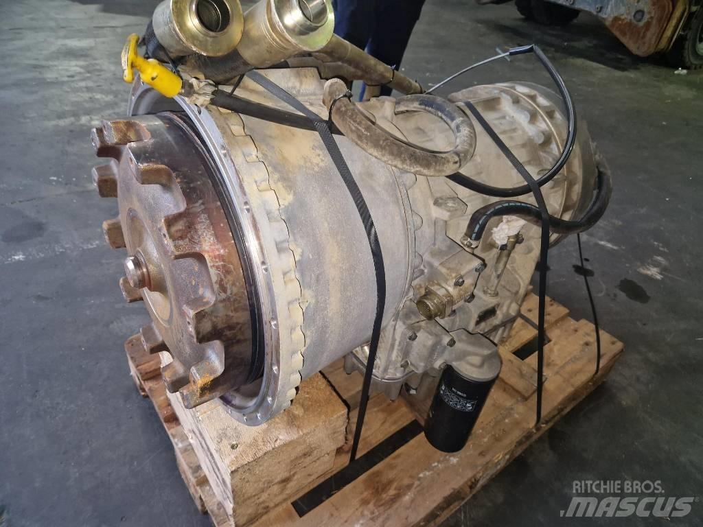 Volvo PT1560 트랜스미션