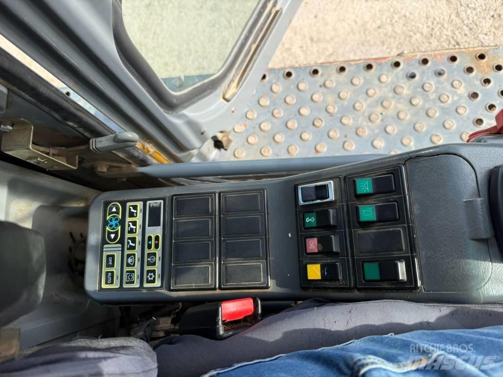 Volvo EC 360 B LC 대형 굴삭기 29톤 이상
