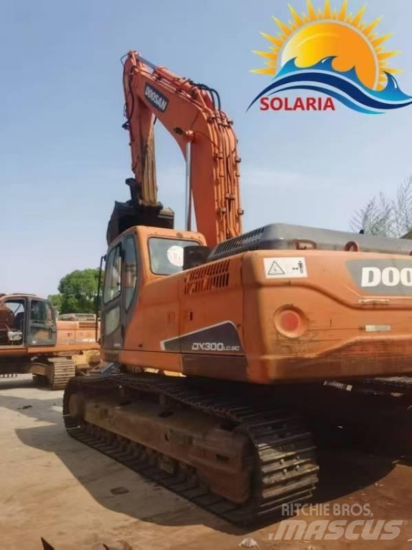 Doosan dx300lc-9c 대형 굴삭기 29톤 이상