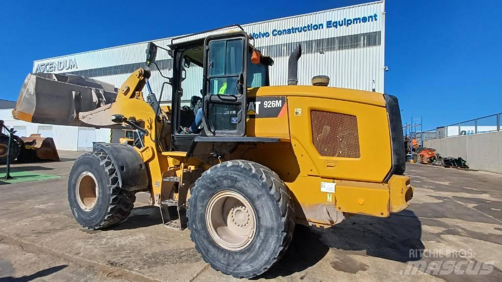 CAT 926M  휠로우더