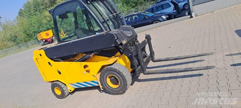 JCB TLT 30-19E 2WD 전동 지게차
