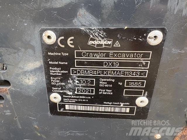 Doosan DX 19 소형 굴삭기 7톤 미만