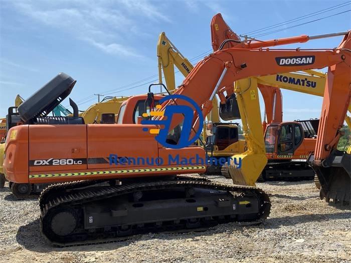 Doosan DX 260LC 대형 굴삭기 29톤 이상