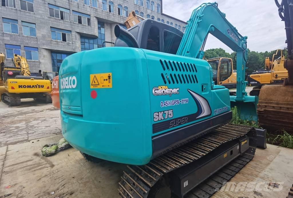 Kobelco SK 75 중형굴삭기 7톤-28톤