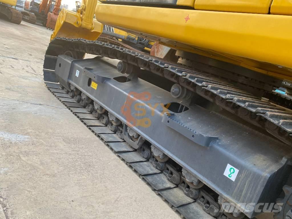 Komatsu PC 220-8 대형 굴삭기 29톤 이상