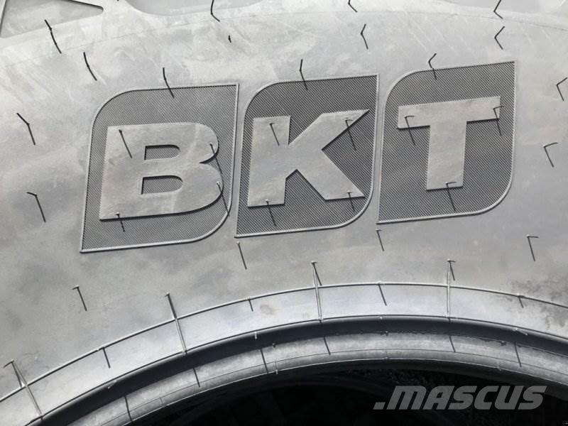 BKT 710/70R38 타이어, 휠 및 림
