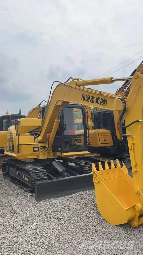 Komatsu PC 70 중형굴삭기 7톤-28톤