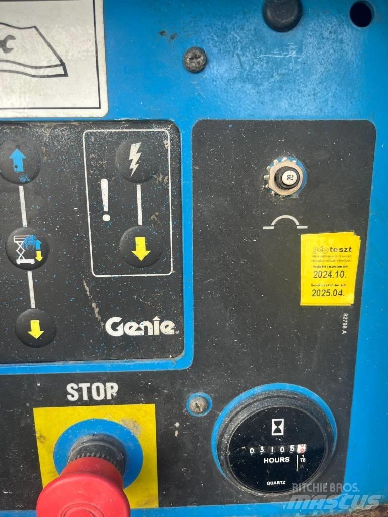 Genie GS 3384 RT 가위형 리프트
