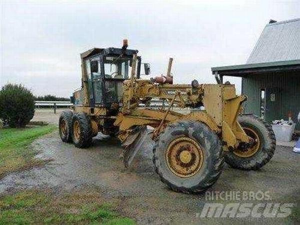 Komatsu GD525A-1 그레이더