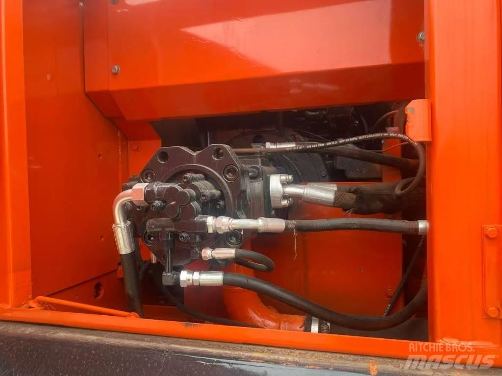 Doosan DX 225 LC 대형 굴삭기 29톤 이상