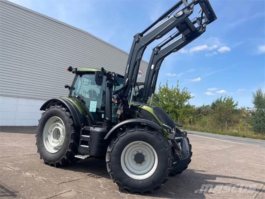 Valtra N155 EA 2B1 트랙터