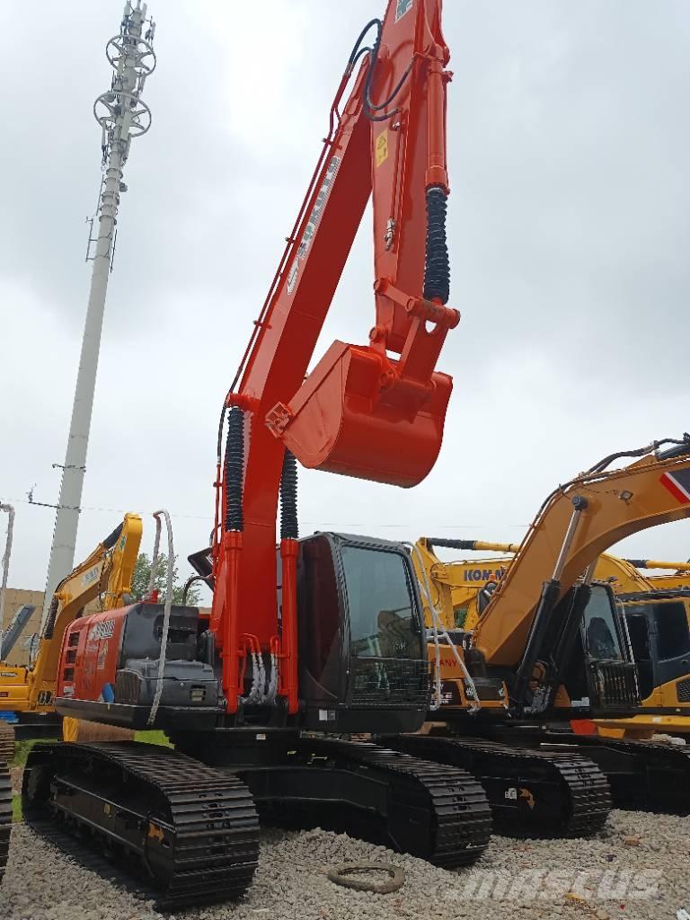 Hitachi ZX 200 대형 굴삭기 29톤 이상