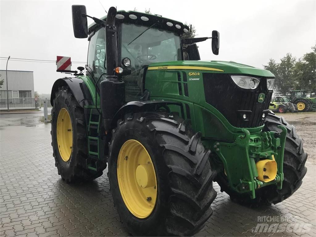 John Deere 6250R 트랙터